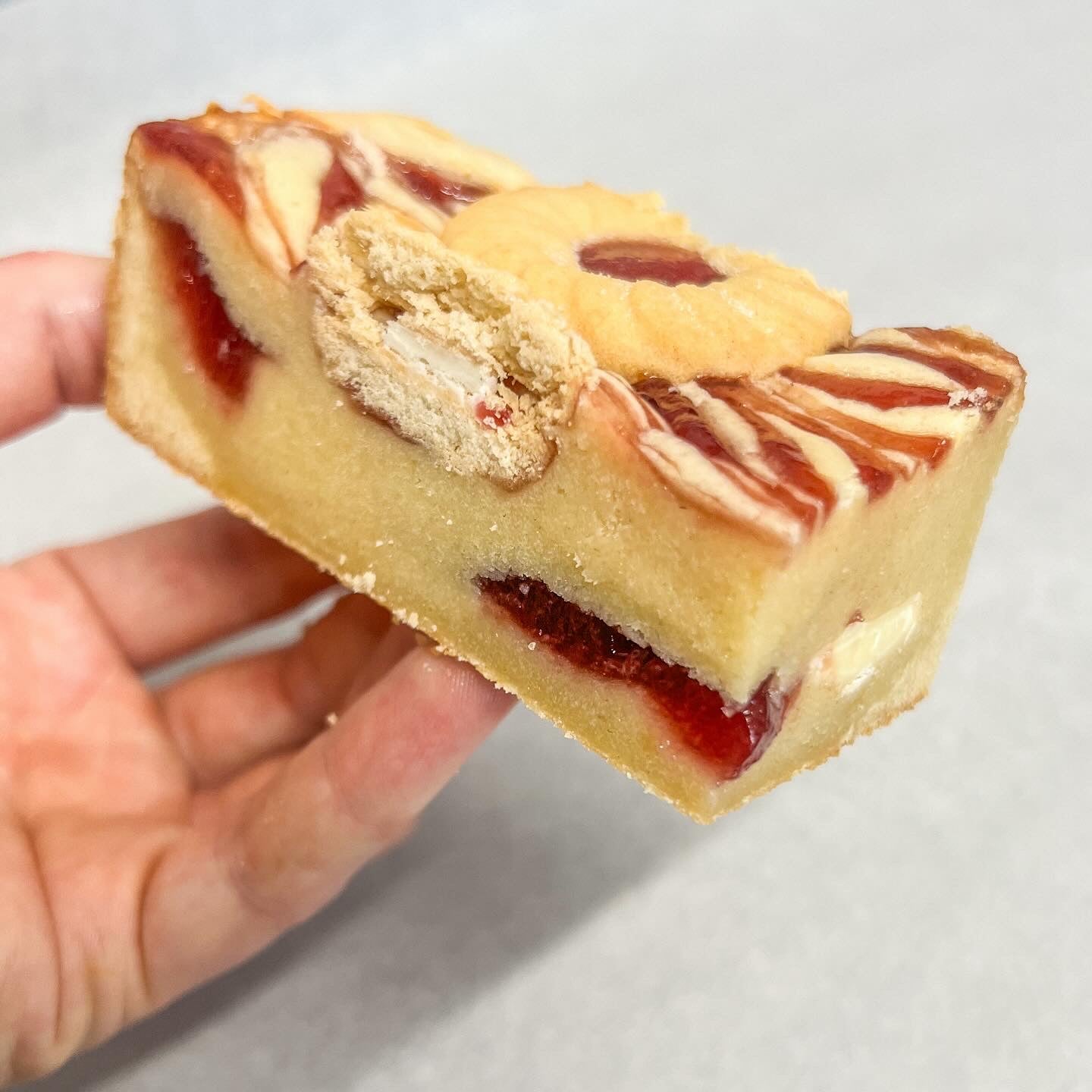 Raspberry White Chocolate Blondie