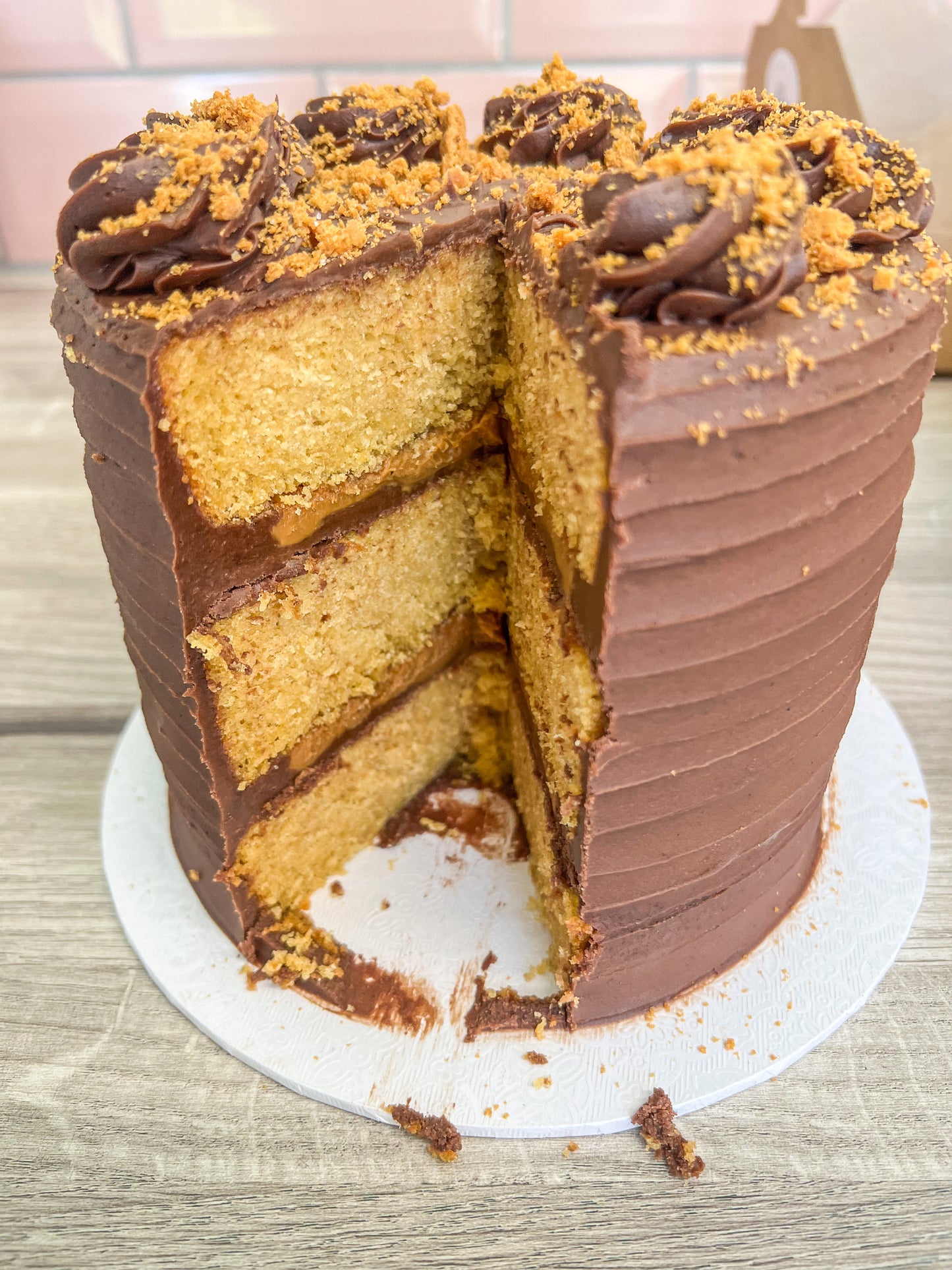 Biscoff & Chocolate Cake